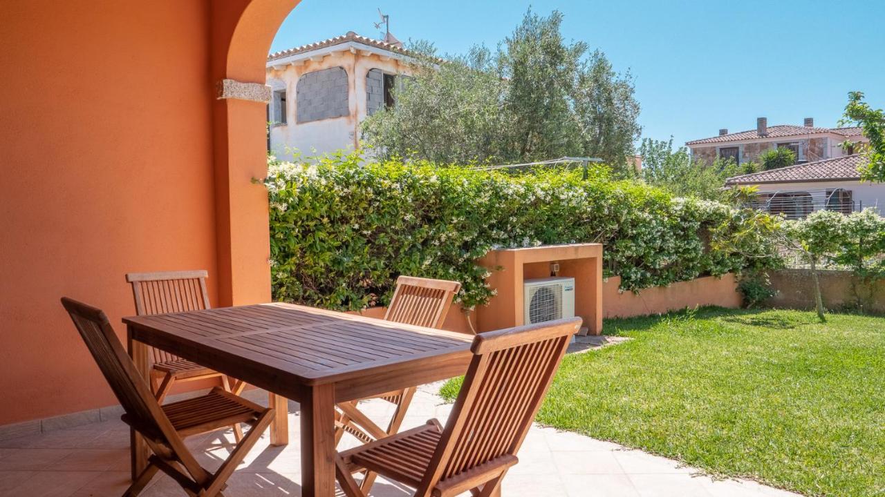 Casa Vacanza la Suaredda San Teodoro  Exterior foto